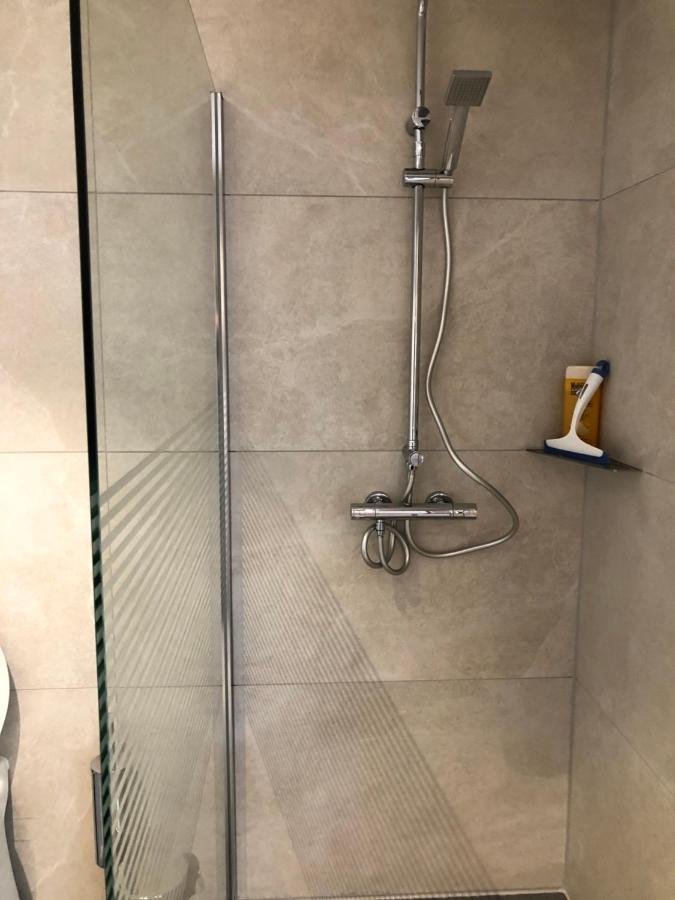 Chambres D'Hotes Les Grisons Houyet Eksteriør bilde